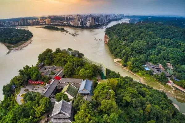 從成都怎么自駕游去樂山大佛景區