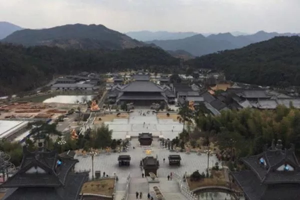 <a href='/xikoufengjingqu/' target=_blank>溪口風景區</a>一日游攻略