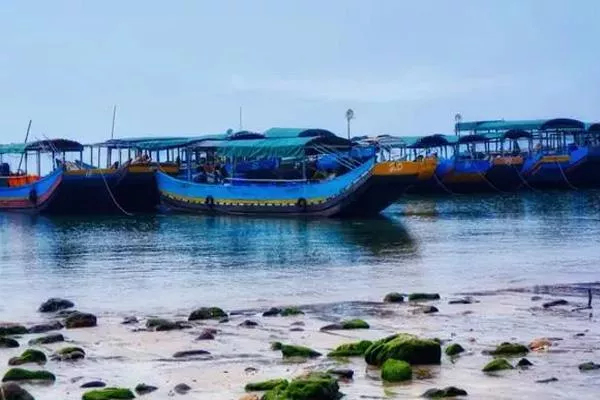 廣西京族三島<a href='https://www.www.51kouyi.org/' target=_blank>旅游攻略</a>