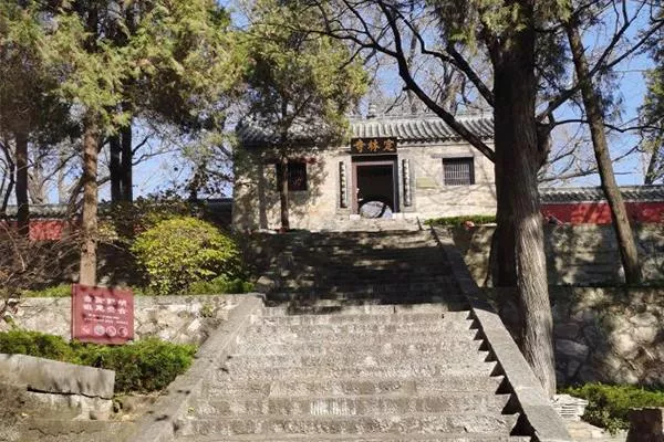 莒縣浮來山<a href='/fengjing/' target=_blank>風景</a>區簡介