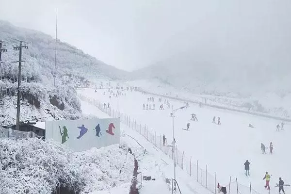 2022銅鼓七星嶺滑雪場門票多少錢 附元旦春節期間門票價格