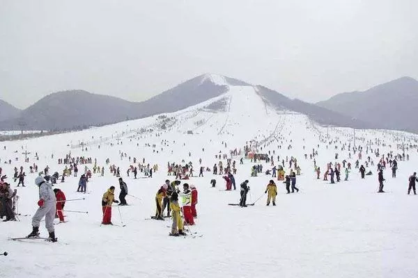 2022銅鼓七星嶺滑雪場門票多少錢 附元旦春節期間門票價格