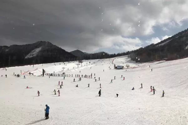 神農架滑雪場好玩嗎 怎么感覺沒什么關注