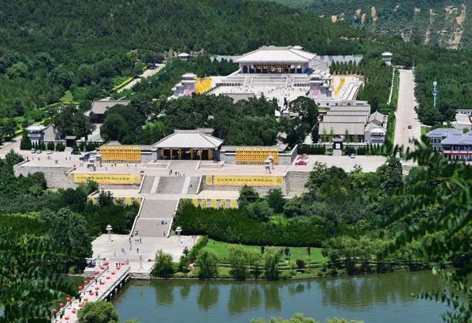 <a href='/huangdiling/' target=_blank>黃帝陵</a>景區